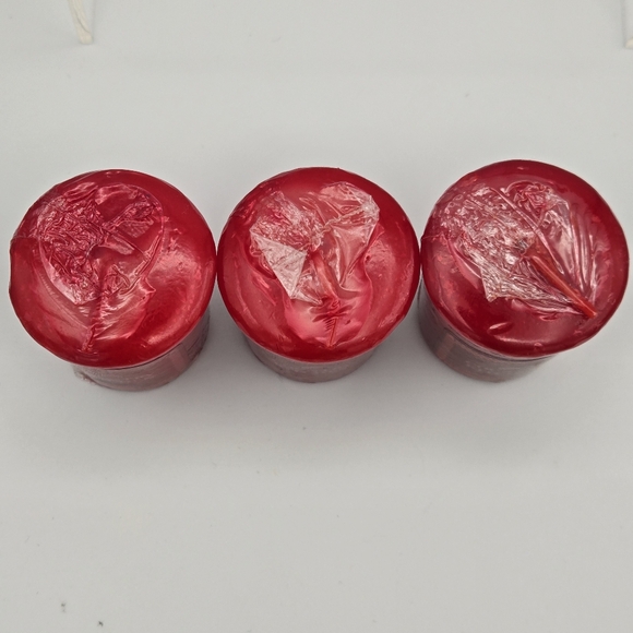 Yankee Candle Country Kitchen Red Scented Candle Votive Set of 3 - Picture 7 of 7